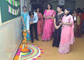 Orientation Programme for Parents at Bhavan's Mehta Vidyalaya, K.G Marg, New Delhi : Click to Enlarge