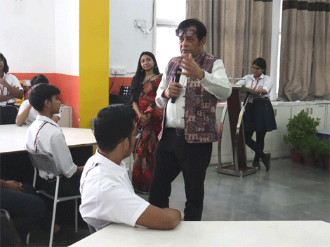 Expressions India: Adolescents�Darbaar at�Indirapuram Public School, Crossings Republik - Click to Enlarge