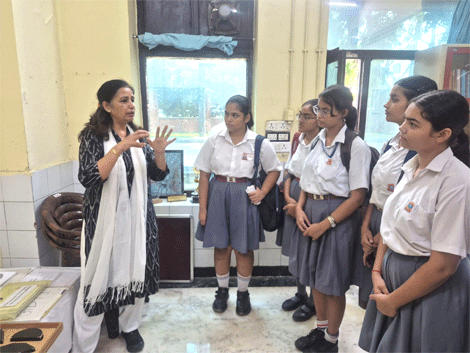 Expressions India: Psychology and Neurosciences Internship Programme attended by students of Army Public School, Delhi Cantt. at Institute of Mental Health and Life skills, Moolchand Medcity, Delhi - Click to Enlarge